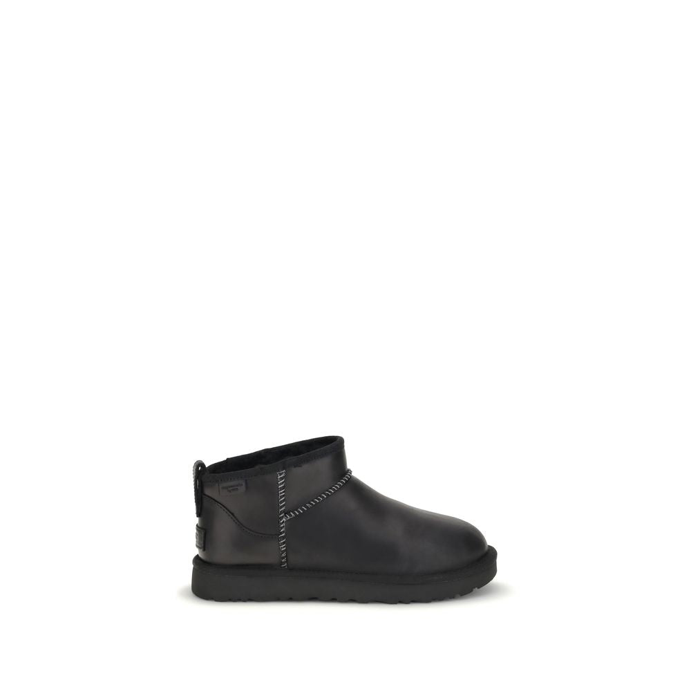 UGG Classic Ultra Mini Enkellaarsjes