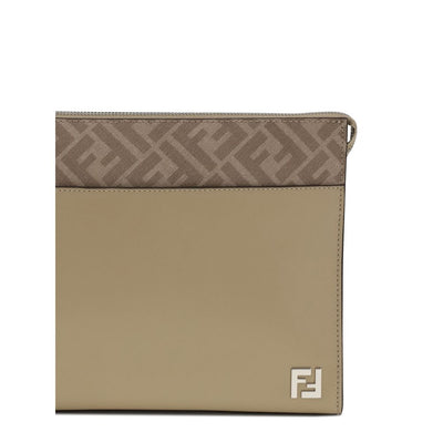 Fendi Clutch van leer en FF-canvas