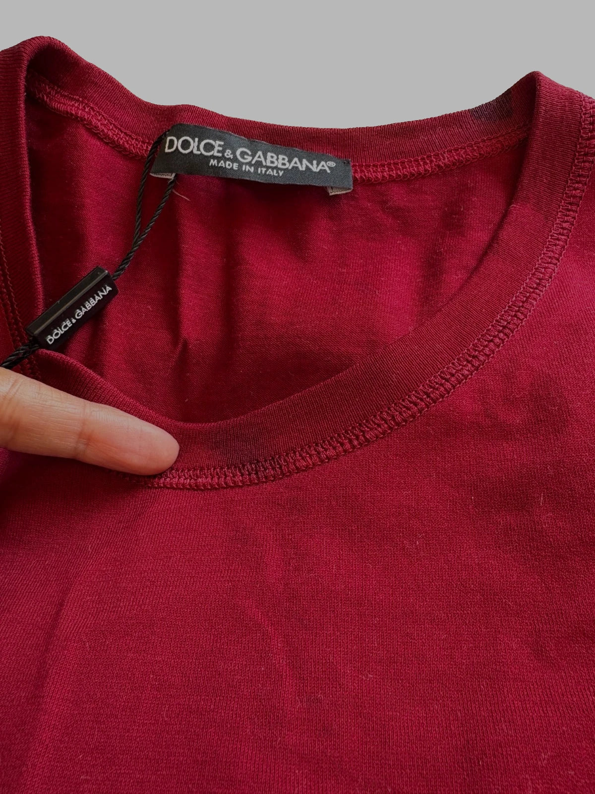 T-shirt ras du cou en coton à logo rouge Dolce &amp; Gabbana