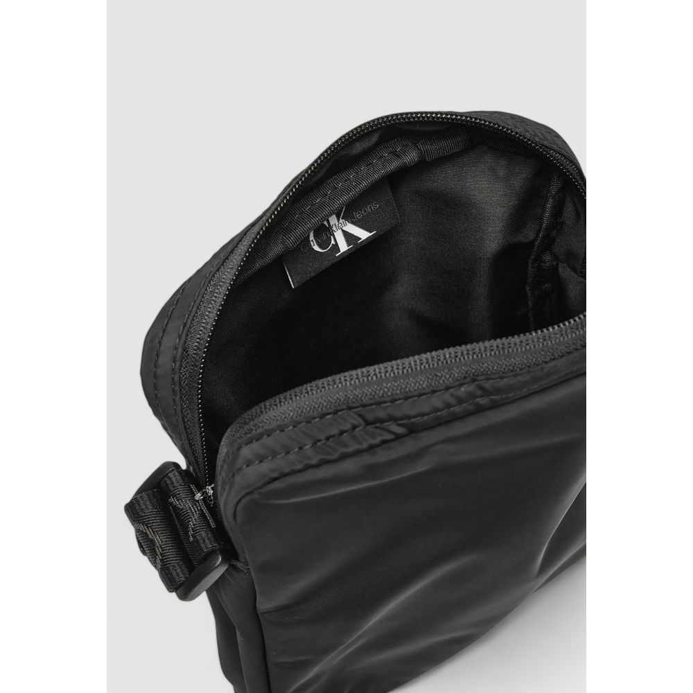 Calvin Klein Zwarte Messenger Bag van Gerecycled Polyester