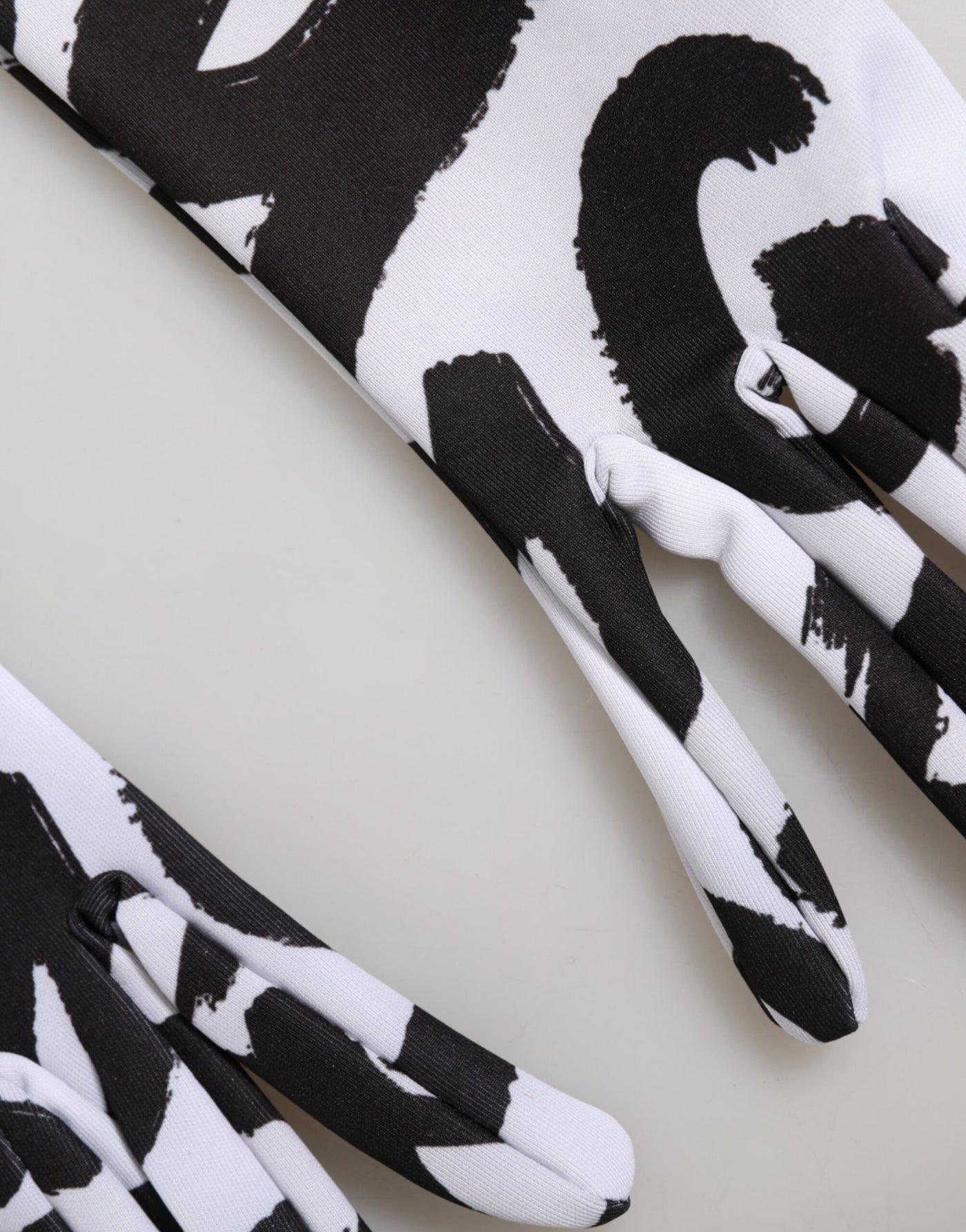 Dolce & Gabbana Black White DG Logo Elbow Length Mitten Gloves